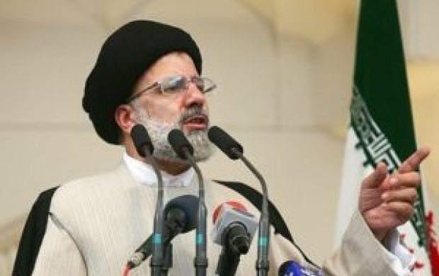 رئیسی: مدافعان حرم محافظ حریم آل الله هستند
