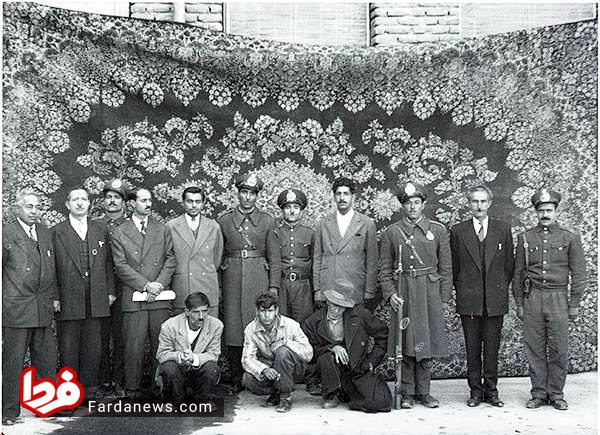 عکس یادگاری مقامات نظمیه تهران با 