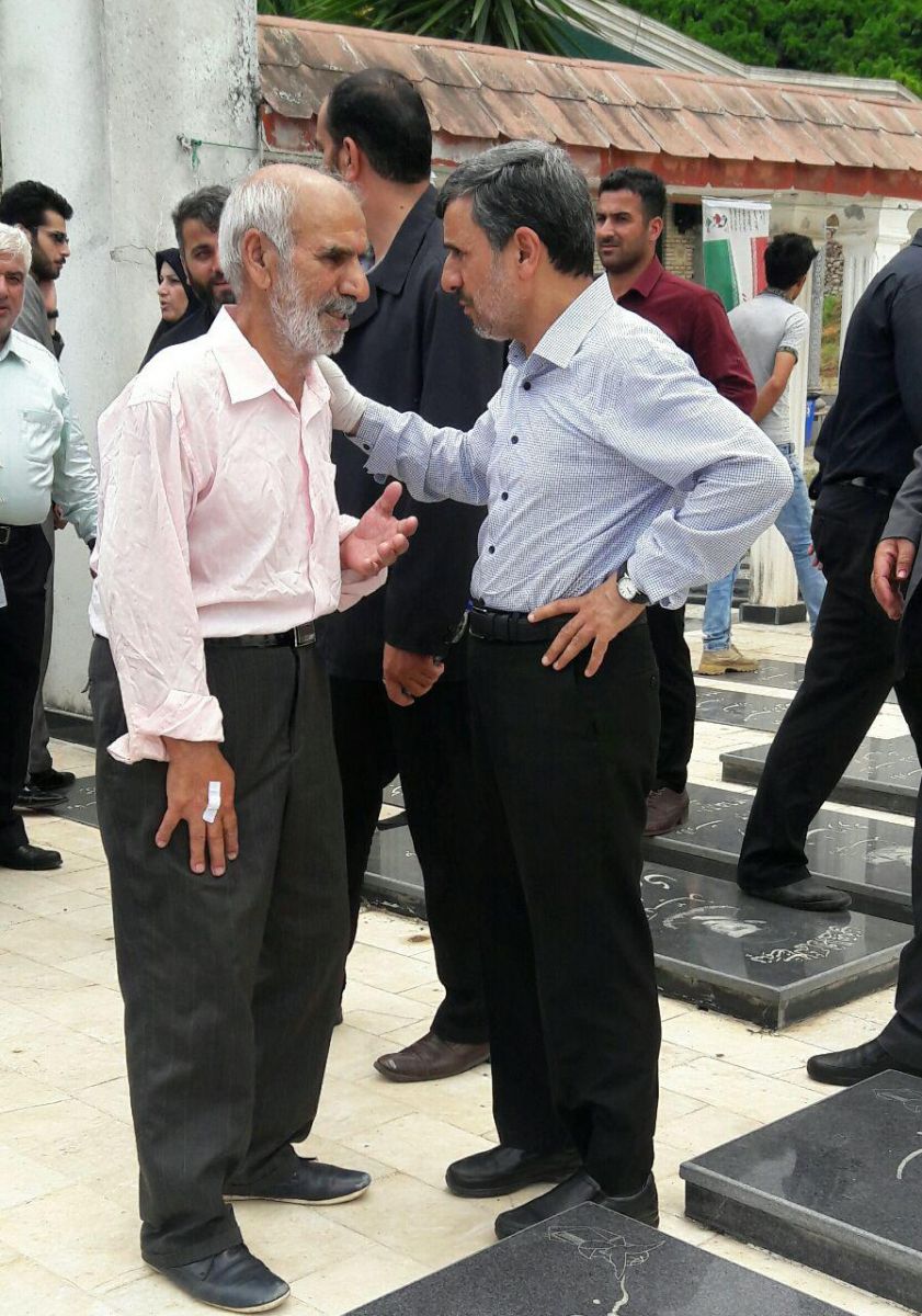 حضور احمدی نژاد در شهرستان گیلان +عکس
