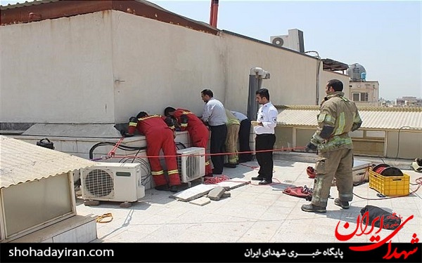عکس/نجات کودک یک ساله در درز انقطاع ساختمان