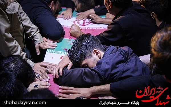 عکس/وداع با پیکر مطهر شهیدمدافع حرم بهرام مهرداد