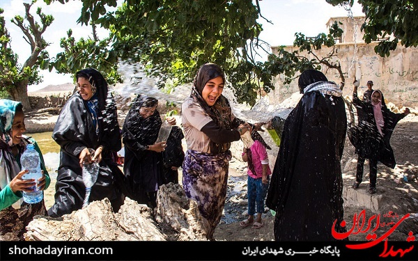 عکس/اردوی جهادی تعدادی دانشجودرروستاهای محروم