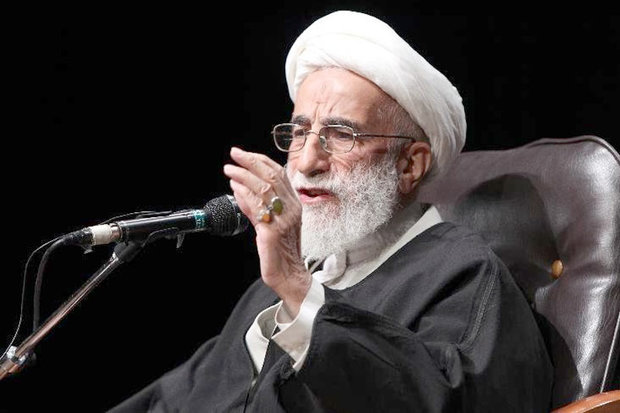 شورای نگهبان تحت تاثیر فشارها و تهدیدها قرار نمیگیرد/ از مواضعمان عدول نمی کنیم