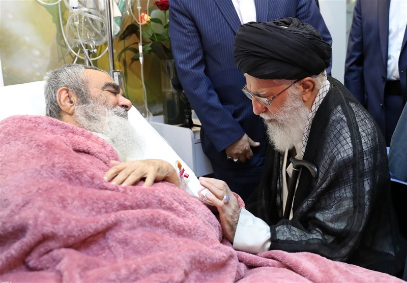 عیادت رهبر معظم انقلاب از آیتالله مظاهری+عکس عیادت رهبر معظم انقلاب از آیتالله مظاهری+عکس