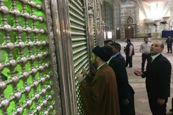 حضور سید عمار حکیم در مرقد امام خمینی(ره)+ عکس حضور سید عمار حکیم در مرقد امام خمینی(ره)+ عکس
