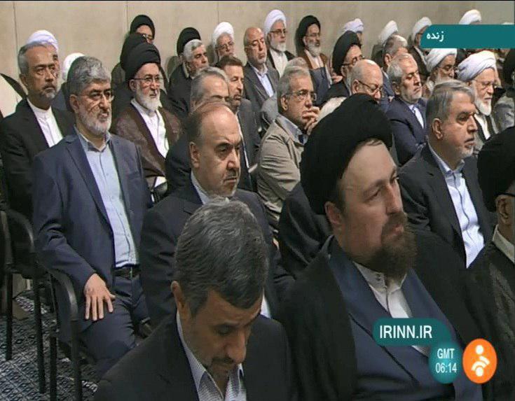 علت تغییر جای احمدینژاد در مراسم تنفیذ...؟+عکس علت تغییر جای احمدینژاد در مراسم تنفیذ...؟+عکس