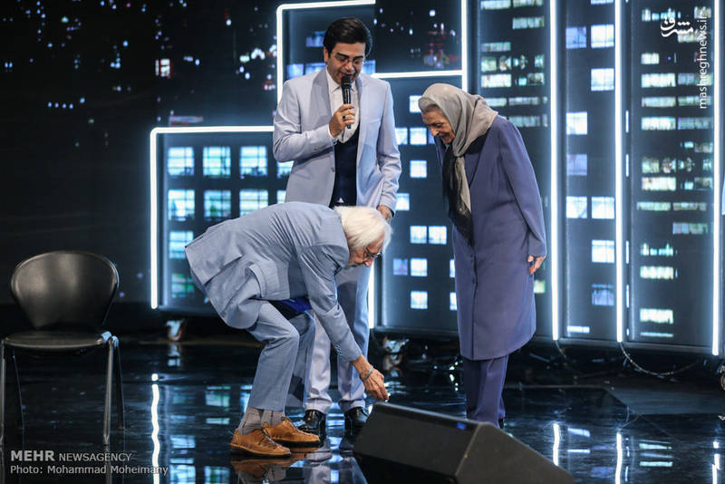 احترام دیدنی مشایخی به یک احترام دیدنی مشایخی به یک
