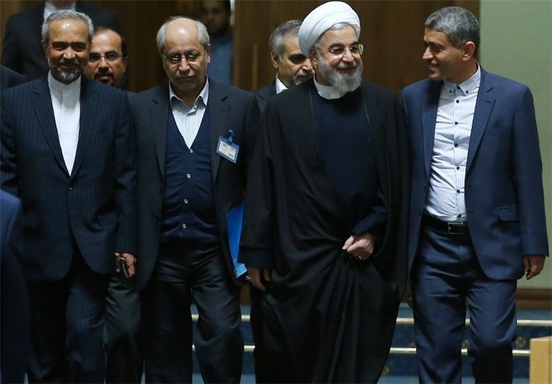 نگرانی ۷۱ اقتصاددان حامی دولت از کابینه دوازدهم