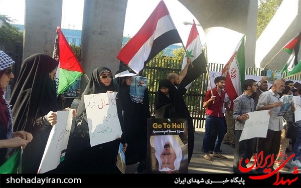 عکس/تجمع دانشجویانایرانی وفلسطینی برای دفاع ازحرم الاقصی عکس/تجمع دانشجویانایرانی وفلسطینی برای دفاع ازحرم الاقصی