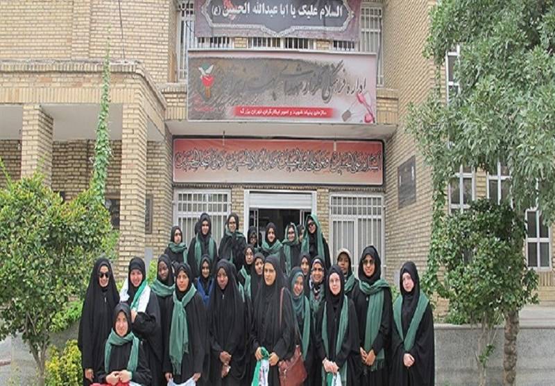 بازدید گردشگران خارجی از بهشت زهرا(س) + عکس