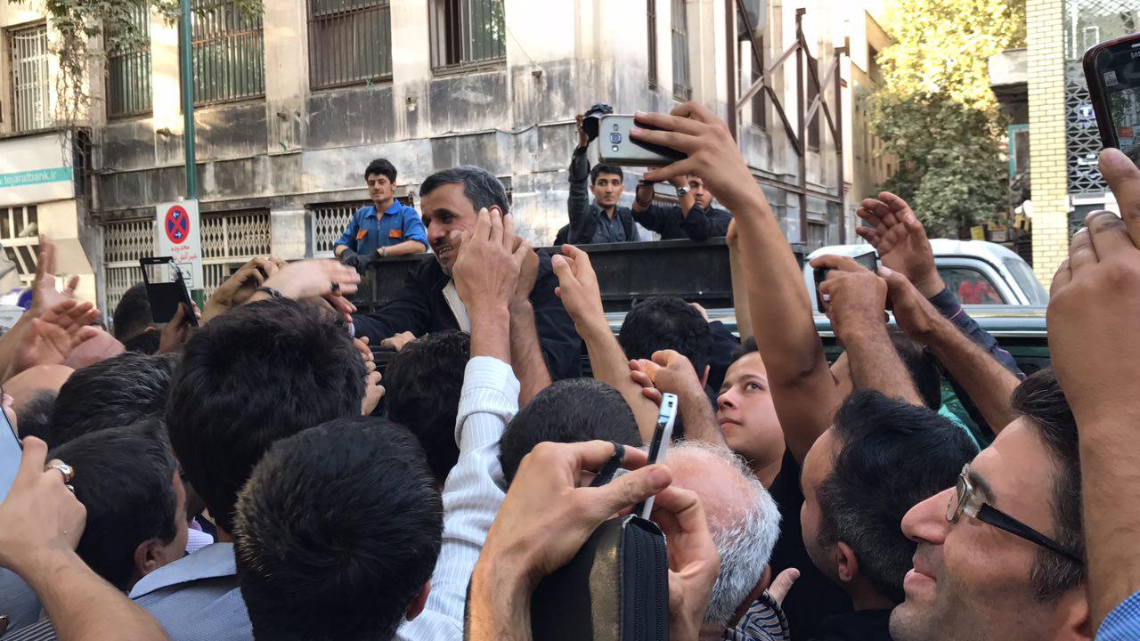 احمدی نژاد در مراسم دعای عرفه امامزاده زید+ عکس
