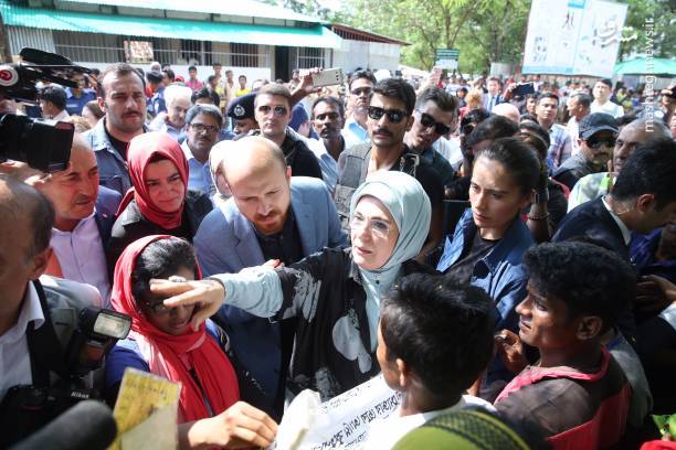 همسر اردوغان درمیان مسلمانان مظلوم میانمار+عکس