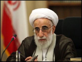 دولت فارغ از مسائل سیاسی و حزبی به کار و تلاش بپردازد
