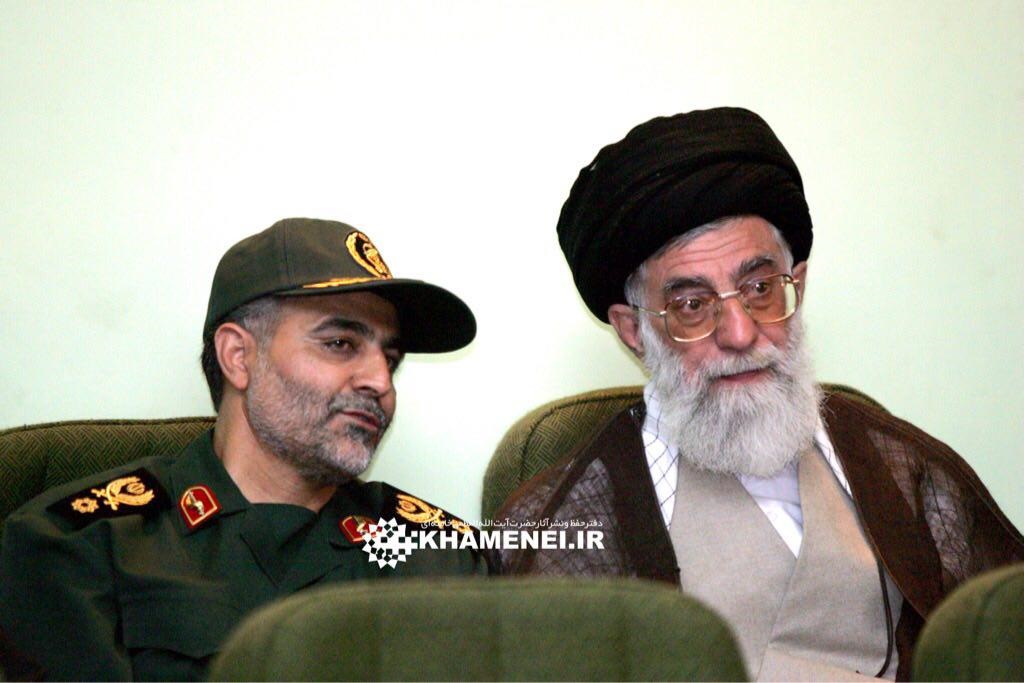 حاج قاسم سلیمانی در کنار حاج قاسم سلیمانی در کنار