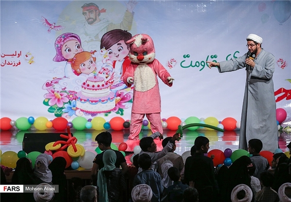 جشن و شادی فرزندان شهدای مدافع حرم + عکس جشن و شادی فرزندان شهدای مدافع حرم + عکس
