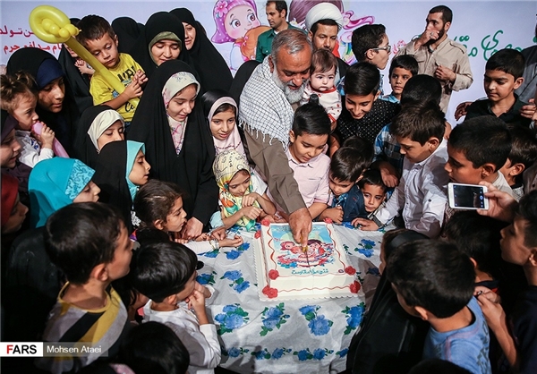 جشن و شادی فرزندان شهدای مدافع حرم + عکس جشن و شادی فرزندان شهدای مدافع حرم + عکس