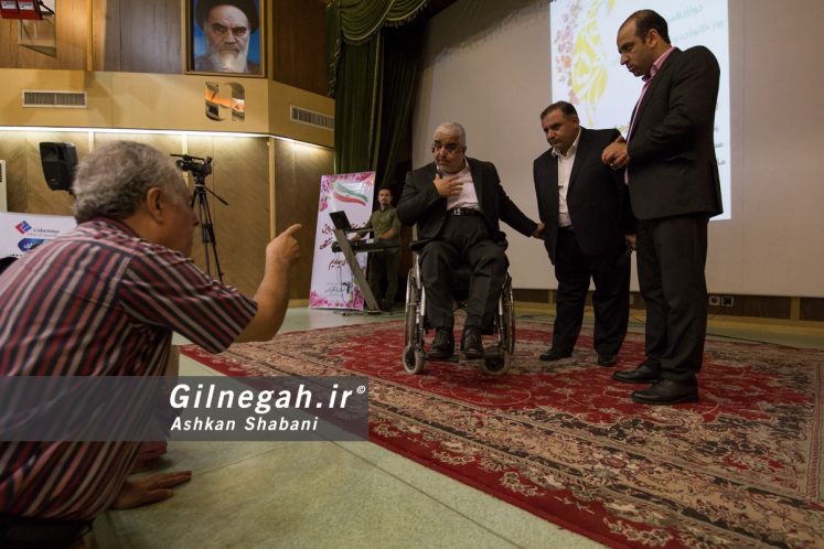 اعتراض شدید بازنشستگان به جعفرزاده ایمن آبادی+عکس اعتراض شدید بازنشستگان به جعفرزاده ایمن آبادی+عکس