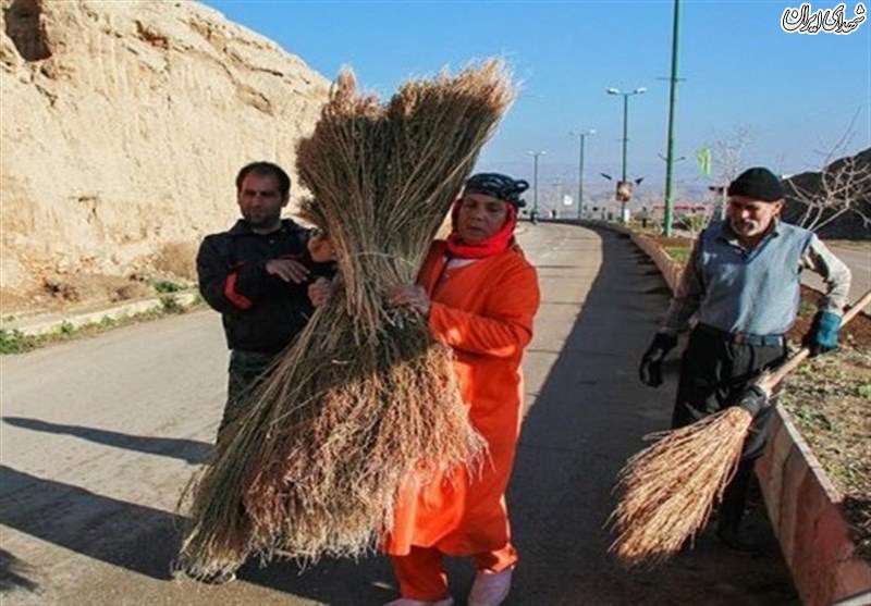 تنها زن رفتگر ایران! +عکس تنها زن رفتگر ایران! +عکس