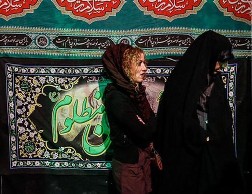 خاک مال شدن حکم خدا در محل تجمع بچه های انقلابی و هیاتی! خاک مال شدن حکم خدا در محل تجمع بچه های انقلابی و هیاتی!