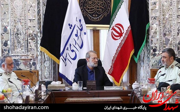 عکس/ دیدار فرمانده نیروی‌انتظامی با لاریجانی
