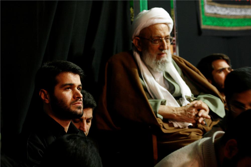 میثم مطیعی در کنار آیت الله مهدوی کنی (ره) + عکس