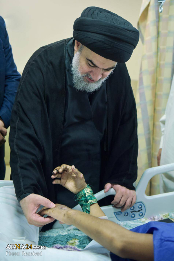 عیادت نماینده آیت الله سیستانی از مجروحان الحشد الشعبی عیادت نماینده آیت الله سیستانی از مجروحان الحشد الشعبی