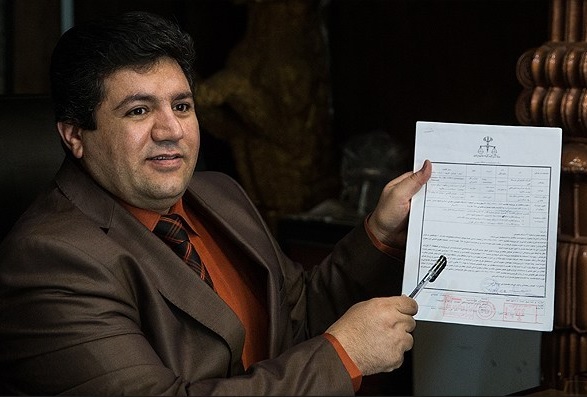 نقش ترامپ در بازداشت مدیرعامل باشگاه ایرانی! + عکس نقش ترامپ در بازداشت مدیرعامل باشگاه ایرانی! + عکس
