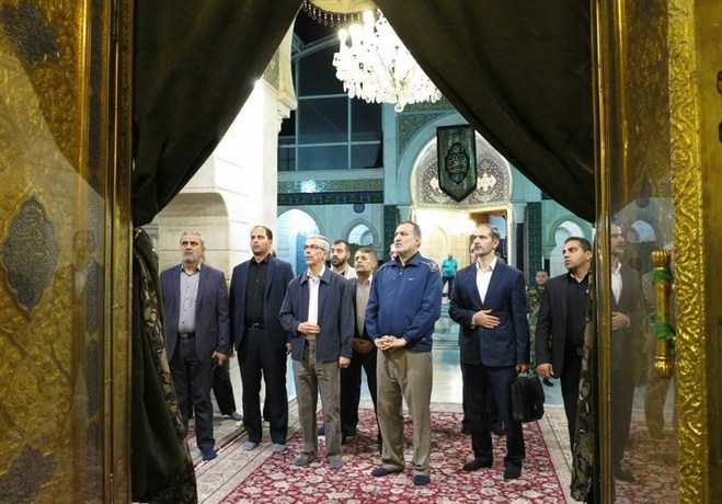 حضور سرلشکر باقری در حرم حضرت رقیه(س) + عکس