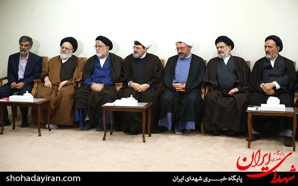 عکس/ دیدار دست‌اندرکاران کنگره بزرگداشت شهید مصطفی خمینی با رهبر انقلاب
