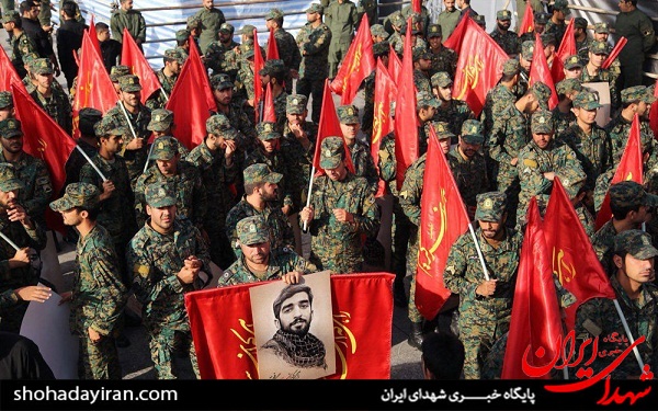 مراسم تشییع شهید محسن حججی در میدان امام حسین(2)