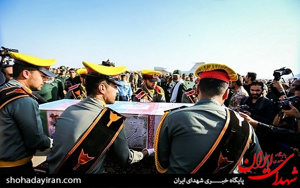 عکس/ ورود پیکر شهید حججی به فرودگاه اصفهان