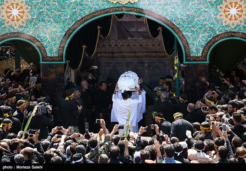 وداع عاشورایی با شهید حججی/تبلور ایران در نجفآباد وداع عاشورایی با شهید حججی/تبلور ایران در نجفآباد