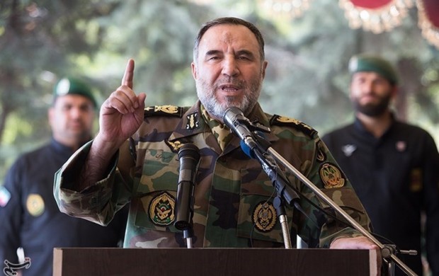 تاکید رهبر انقلاب بر همکاری فرماندهان