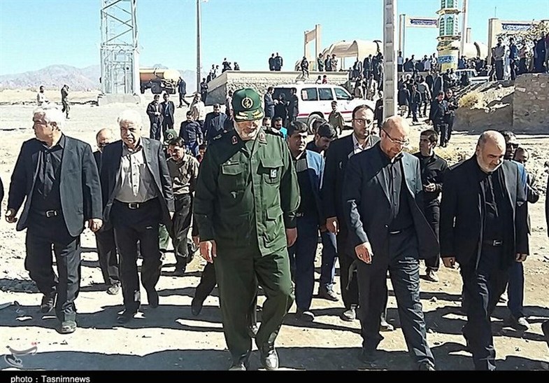محمدباقر قالیباف در تشییع پدر حاج قاسم + عکس