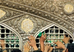 ماجرای دختر بیحجابی که به لطف امام رضا نماز شبخوان شد ماجرای دختر بیحجابی که به لطف امام رضا نماز شبخوان شد