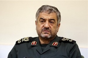 پیام تسلیت فرمانده کل سپاه به سرلشکر سلیمانی