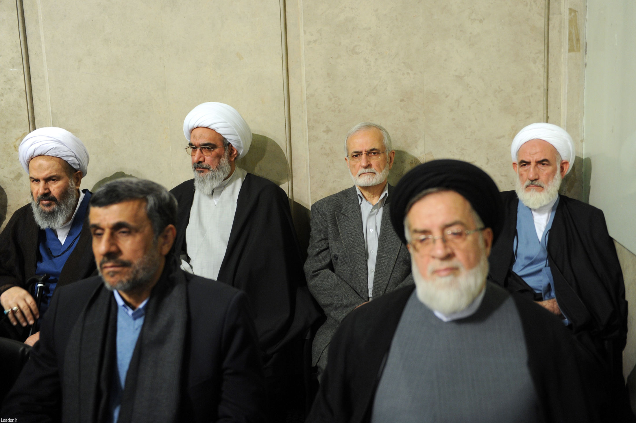 احمدی نژاد در دیدار دیروز مسئولان با رهبری + عکس احمدی نژاد در دیدار دیروز مسئولان با رهبری + عکس