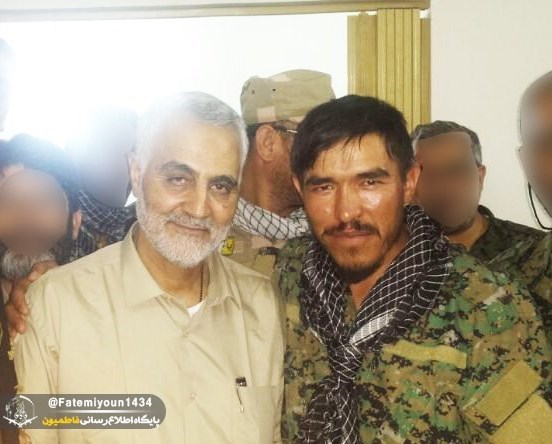 فرمانده شهید فاطمیون در کنار حاج قاسم + عکس فرمانده شهید فاطمیون در کنار حاج قاسم + عکس