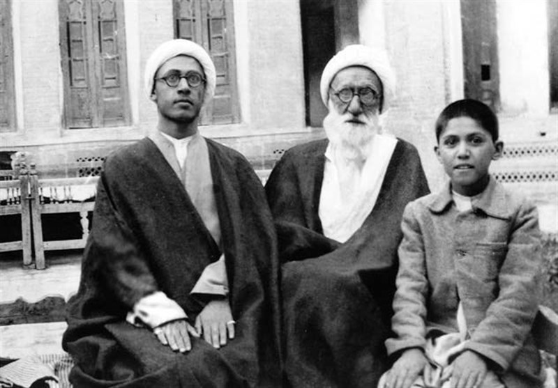 آیت الله حائری شیرازی از حماسه 