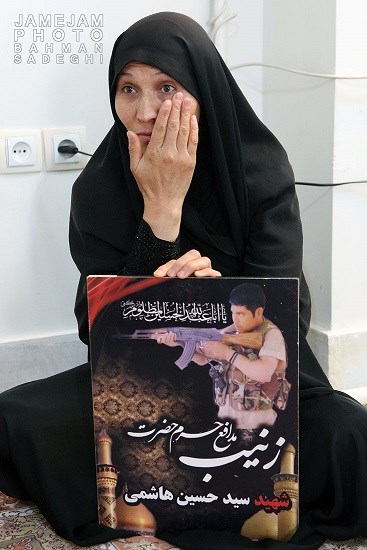 می گفت بی بی زینب من را نگاه می کند، چطور بمانم؟! + عکس می گفت بی بی زینب من را نگاه می کند، چطور بمانم؟! + عکس