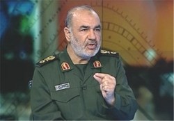 سردار سلامی:در موضوع دفاعی هرگز مذاکره نمی کنیم