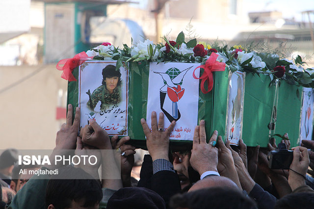پیکر دهمین شهید مدافع حرم ساوه در خاک آرام گرفت پیکر دهمین شهید مدافع حرم ساوه در خاک آرام گرفت