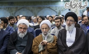 عکس/ مراسم عمامه گذاری با حضور علامه مصباح یزدی عکس/ مراسم عمامه گذاری با حضور علامه مصباح یزدی