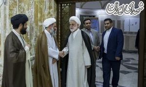 عکس/ مراسم عمامه گذاری با حضور علامه مصباح یزدی عکس/ مراسم عمامه گذاری با حضور علامه مصباح یزدی