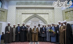 عکس/ مراسم عمامه گذاری با حضور علامه مصباح یزدی عکس/ مراسم عمامه گذاری با حضور علامه مصباح یزدی