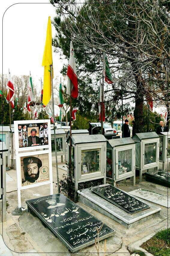 مسلمانان دو قبله دارند کعبه و قدس/ما شهدا را از دست نمی دهیم بلکه به دست می آوریم مسلمانان دو قبله دارند کعبه و قدس/ما شهدا را از دست نمی دهیم بلکه به دست می آوریم