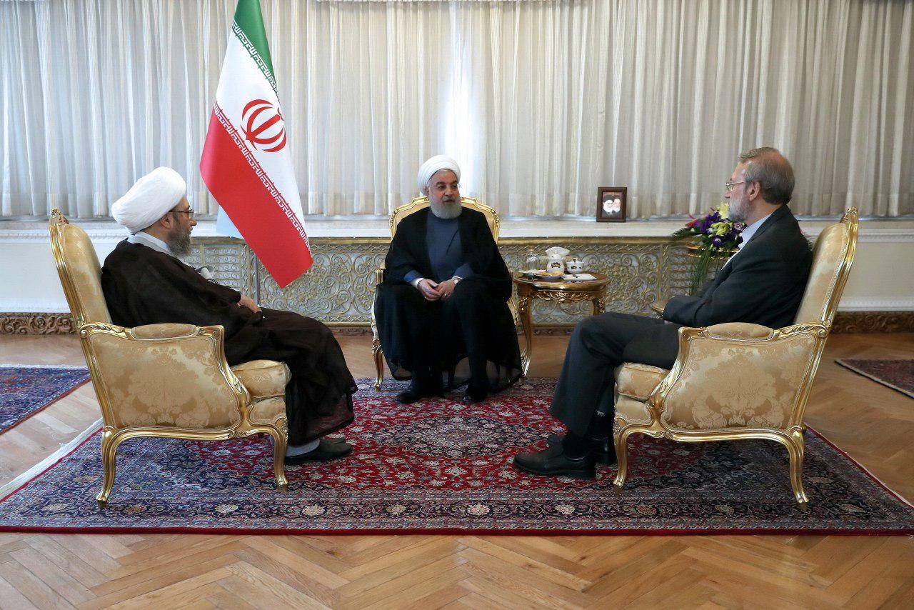 اولین عکس 3 نفره روحانی و برادران لاریجانی در سال 97