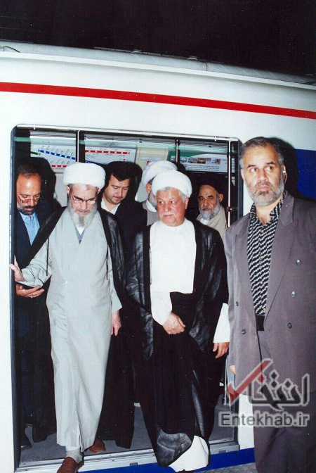 مرحوم آیت الله مشکینی و هاشمی در 