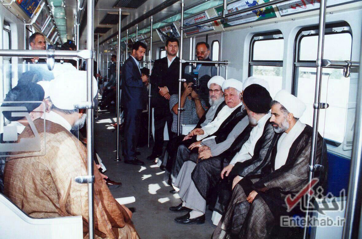 مرحوم آیت الله مشکینی و هاشمی در 