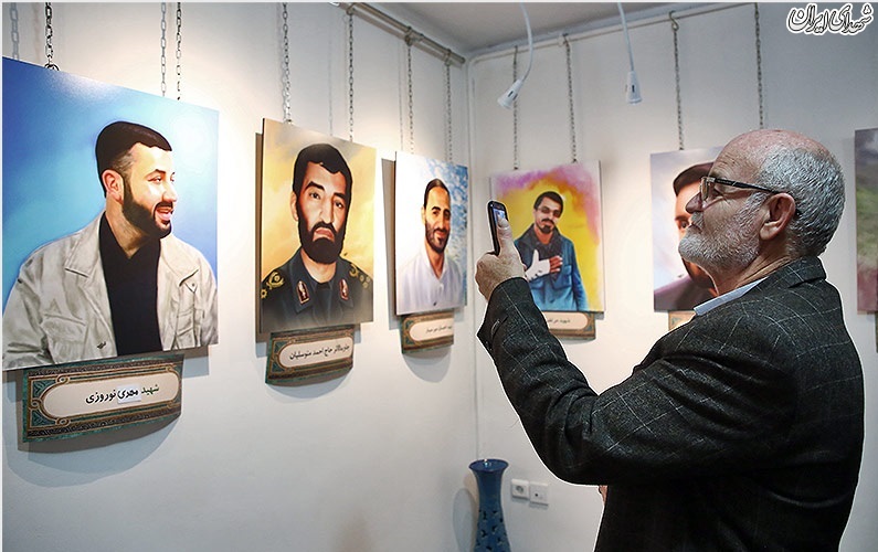 عکس/نمايشگاه نقاشی پرتره شهدای مدافع حرم عکس/نمايشگاه نقاشی پرتره شهدای مدافع حرم